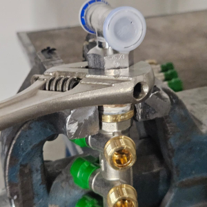 7ef9af12-5a04-4f14-bb91-346d1016f7d8